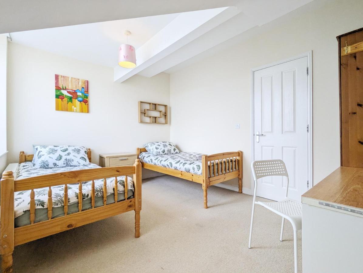 Guest Rooms Near City Centre & Dock Free Parking Liverpool Bagian luar foto