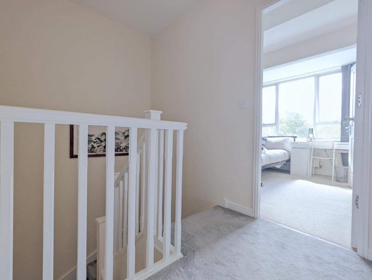 Guest Rooms Near City Centre & Dock Free Parking Liverpool Bagian luar foto