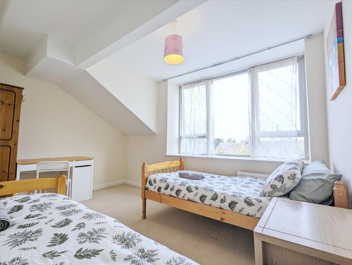 Guest Rooms Near City Centre & Dock Free Parking Liverpool Bagian luar foto